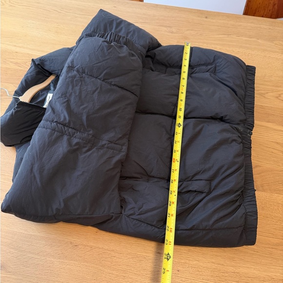 Black Puffer Jacket - Picture 4 of 9